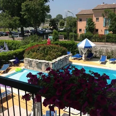 Hotel Harry's 3*