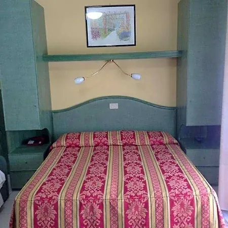 Harry's Hotel 3*