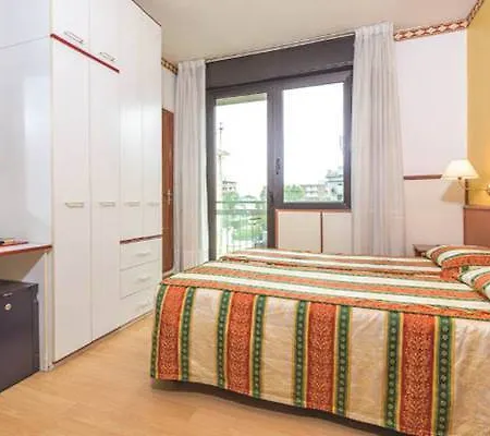 Harry's Hotel 3*